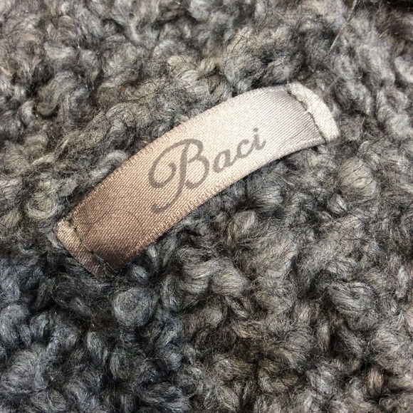 Baci Wool Sweater - Picture 5 of 5
